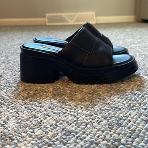 Steve Madden vintage 90’s sandals size 6